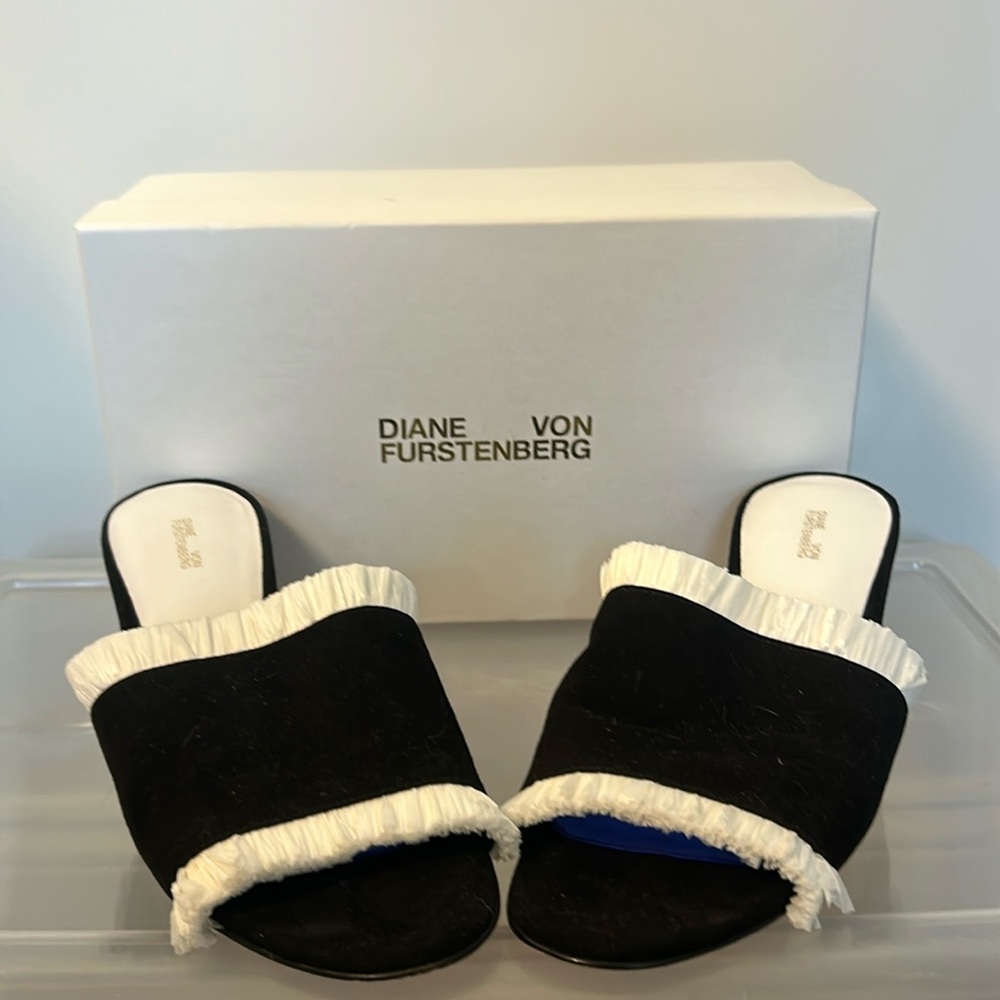 Diane von futstenberg kitten heel